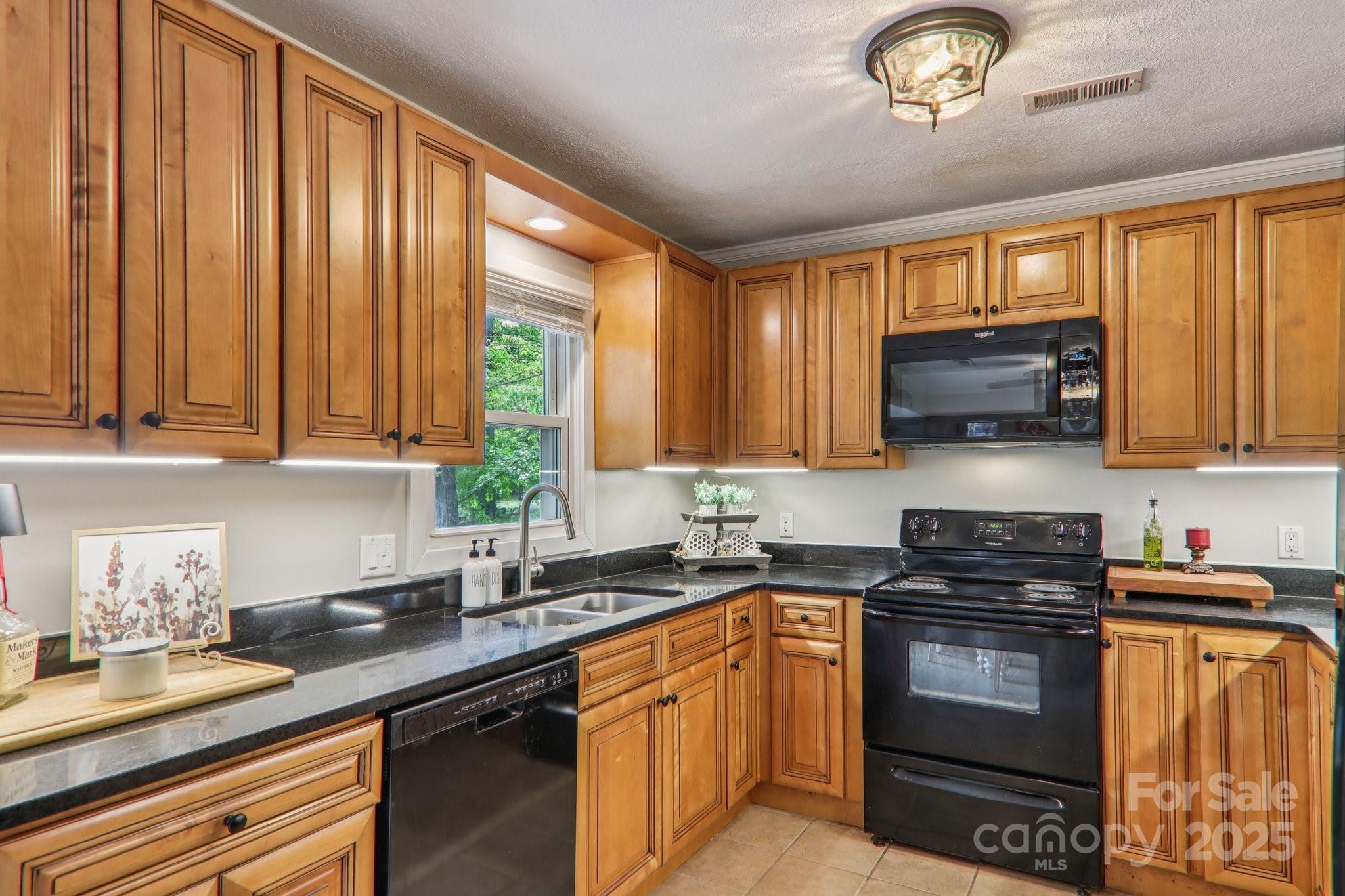 416 S Cherokee Avenue Black Mountain NC 28711