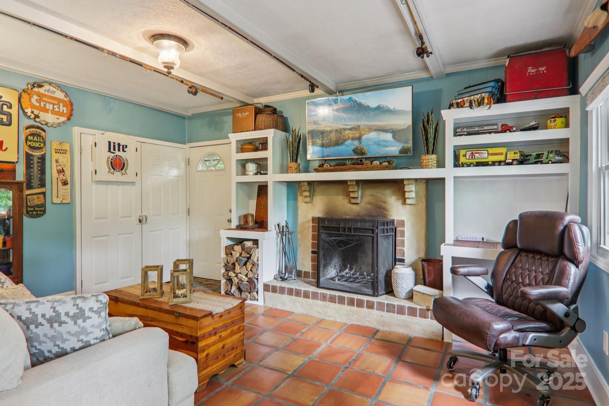 416 S Cherokee Avenue Black Mountain NC 28711