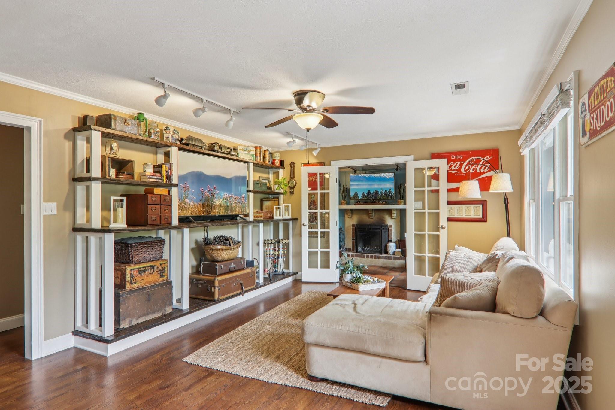 416 S Cherokee Avenue Black Mountain NC 28711