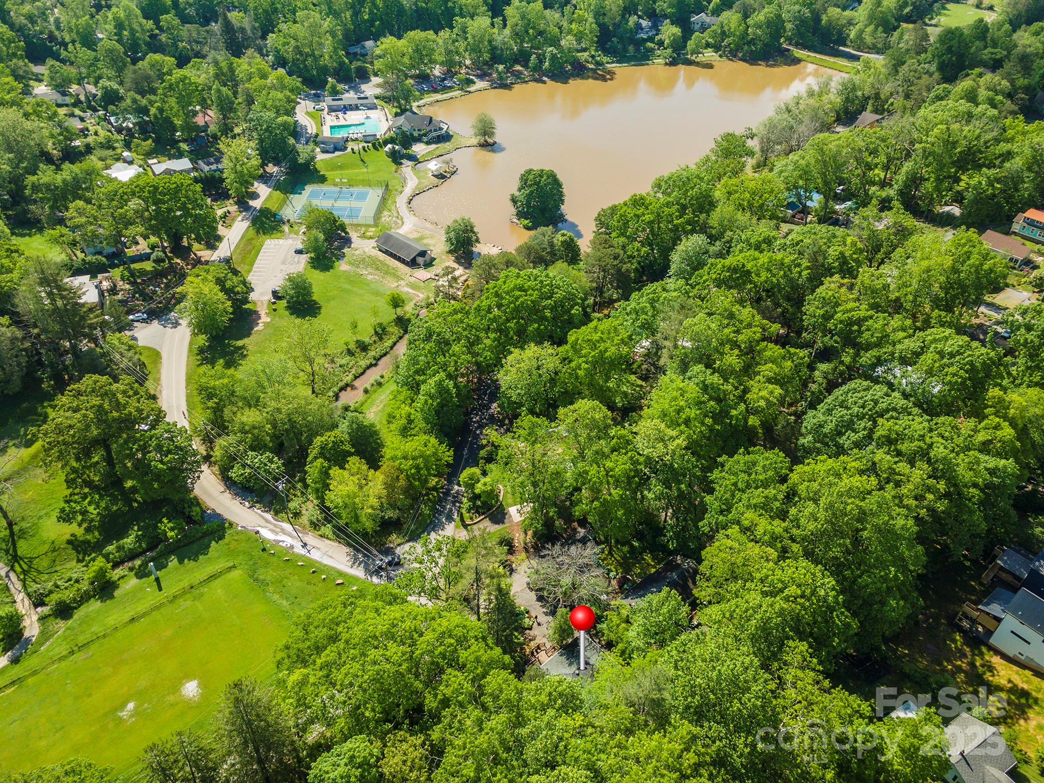 416 S Cherokee Avenue Black Mountain NC 28711