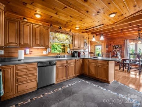 202 Panorama Drive Nebo NC 28761