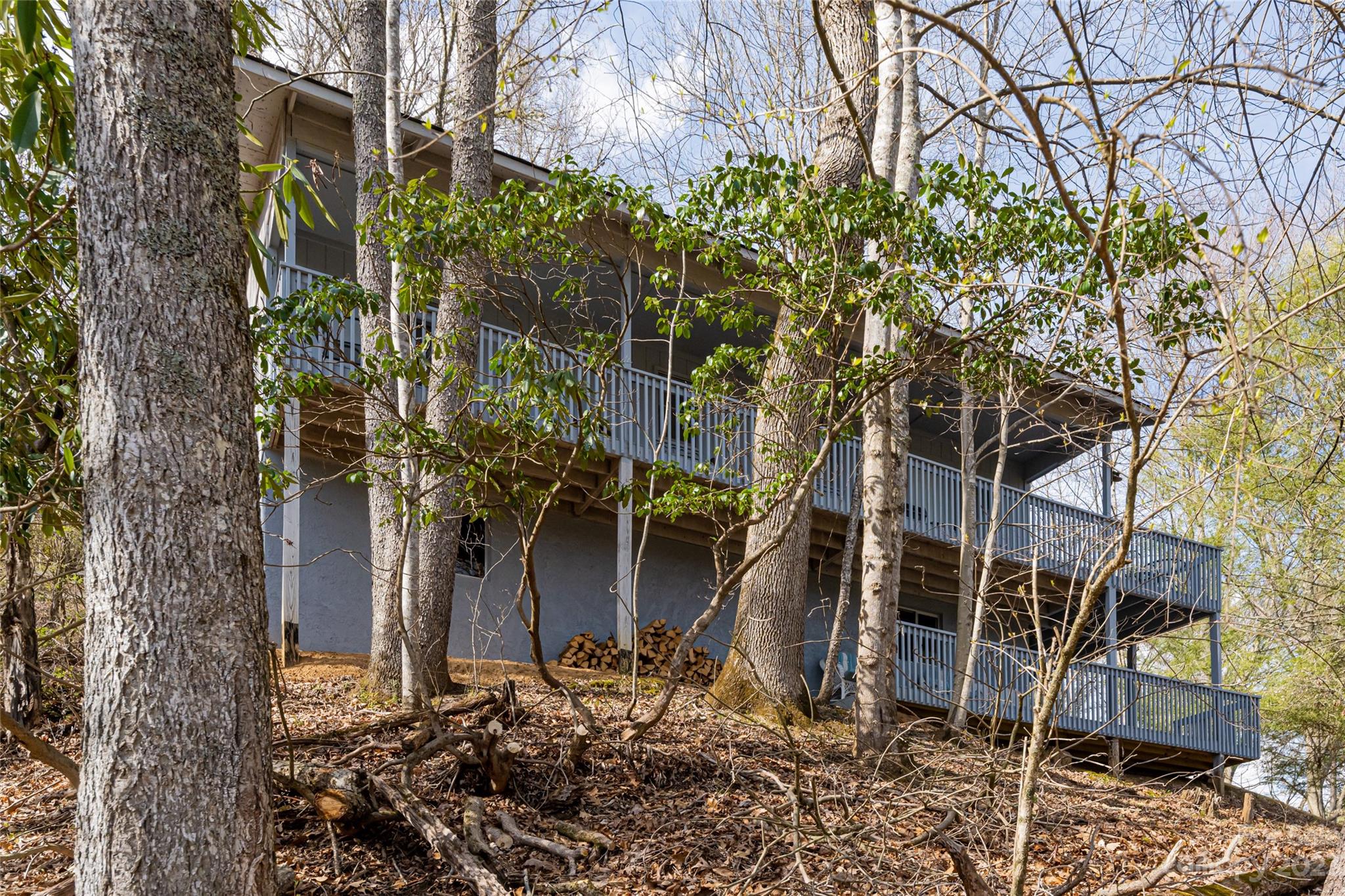 380 River Ridge Drive Burnsville NC 28714