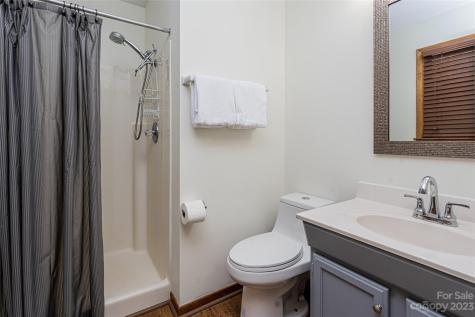 380 River Ridge Drive Burnsville NC 28714