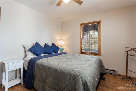 380 River Ridge Drive Burnsville NC 28714