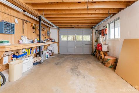 380 River Ridge Drive Burnsville NC 28714