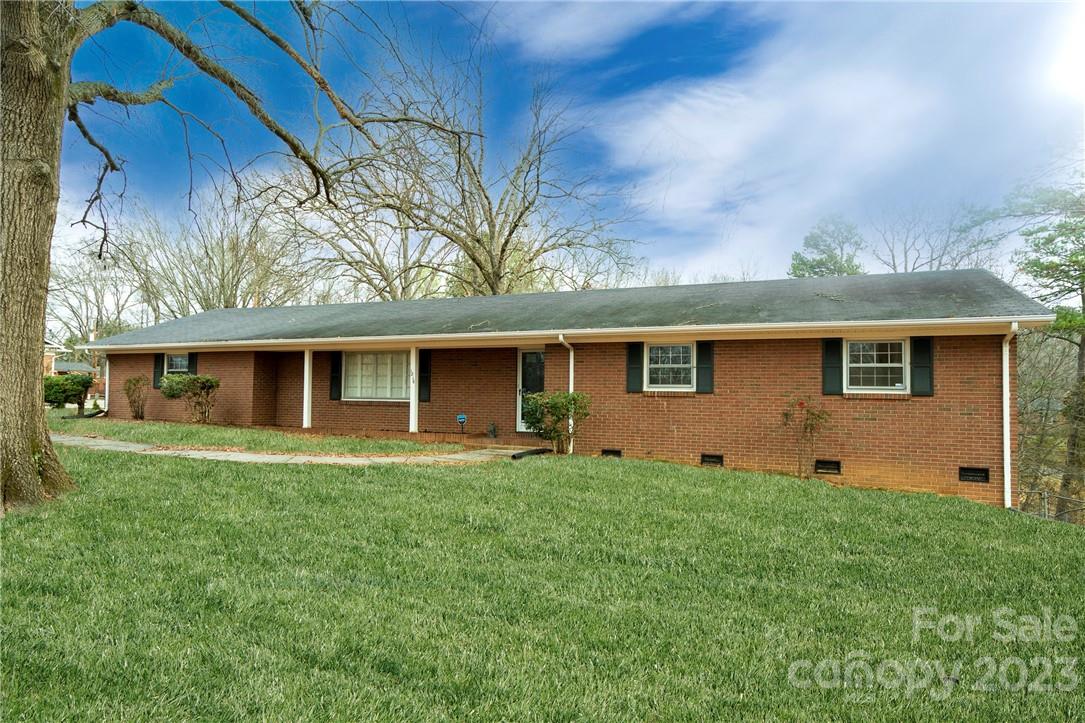 1816 Amberhill Lane Charlotte NC 28216