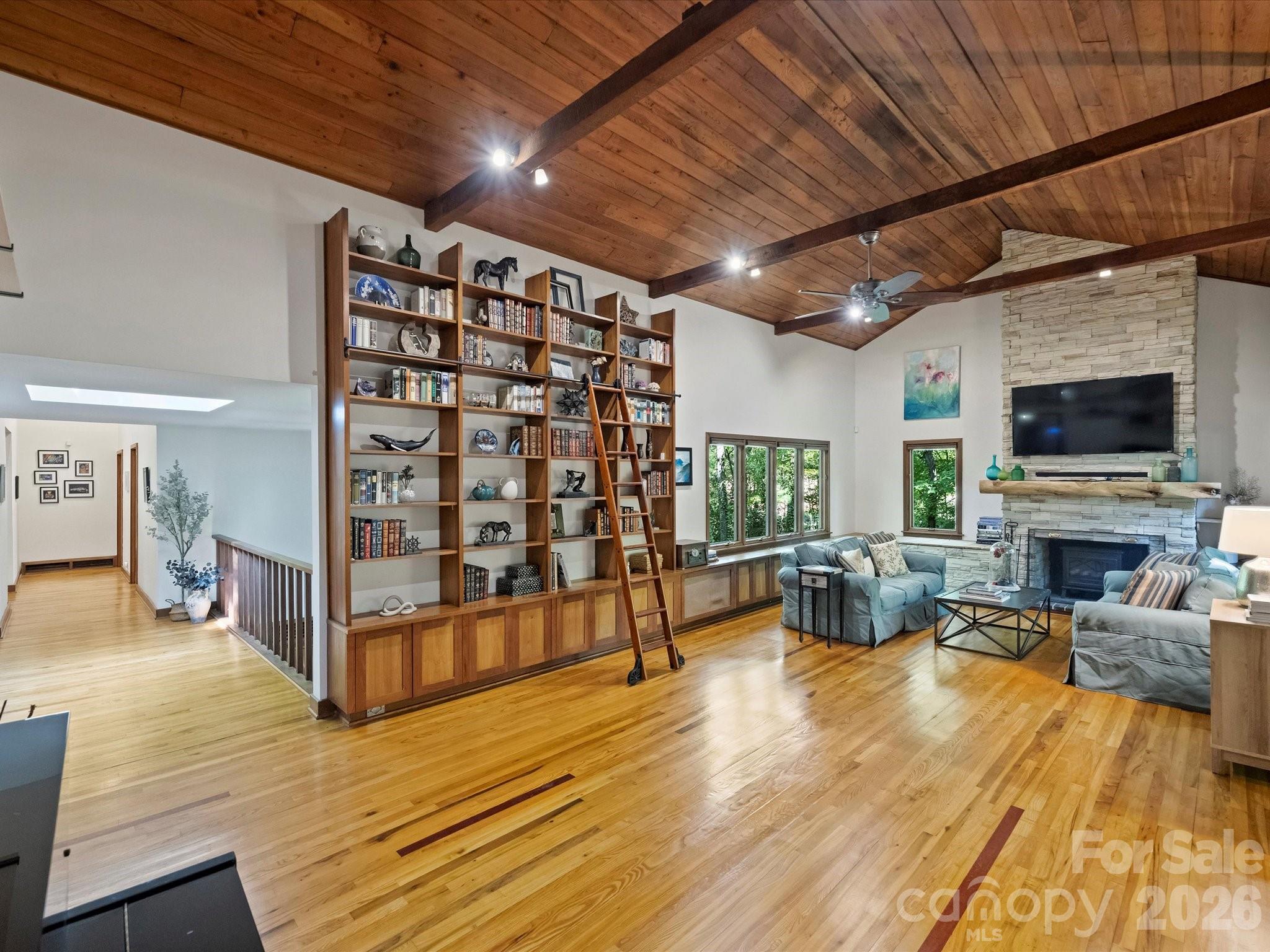 5624 Glenkirk Road Charlotte NC 28210