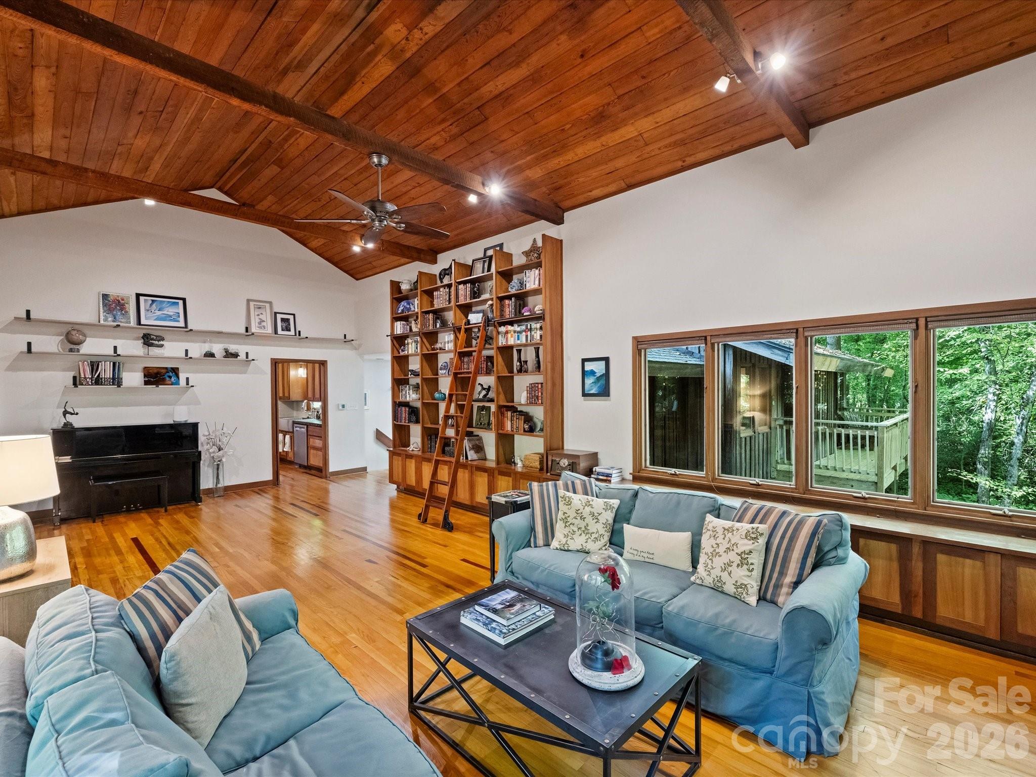 5624 Glenkirk Road Charlotte NC 28210