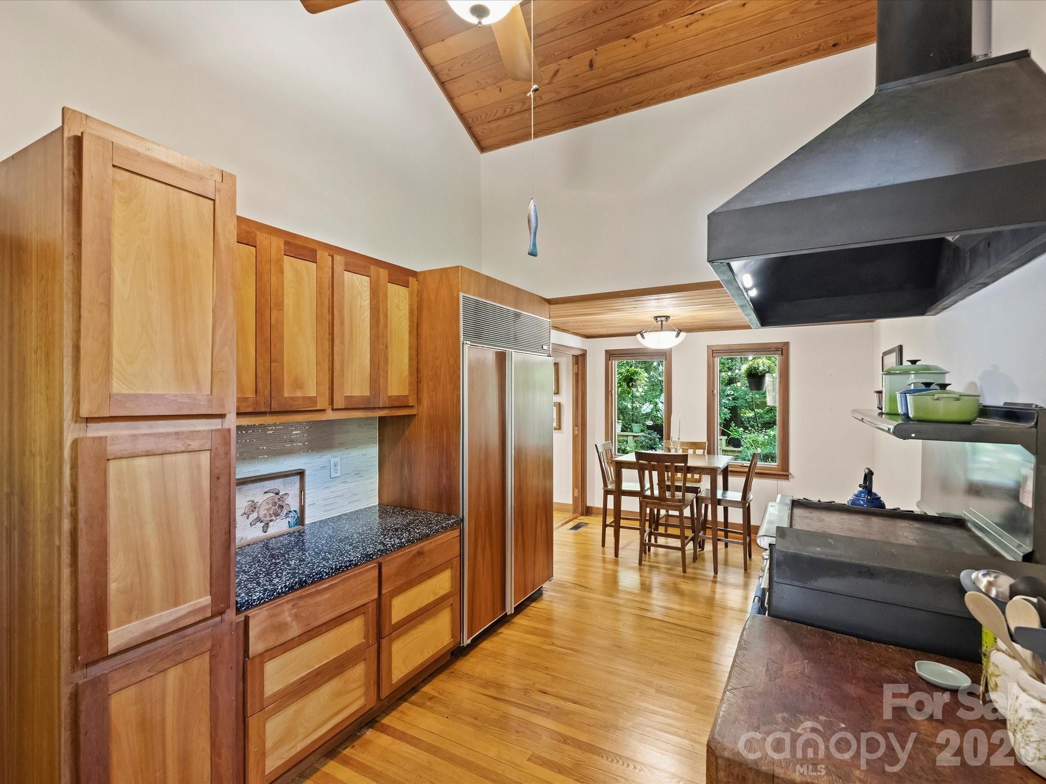 5624 Glenkirk Road Charlotte NC 28210