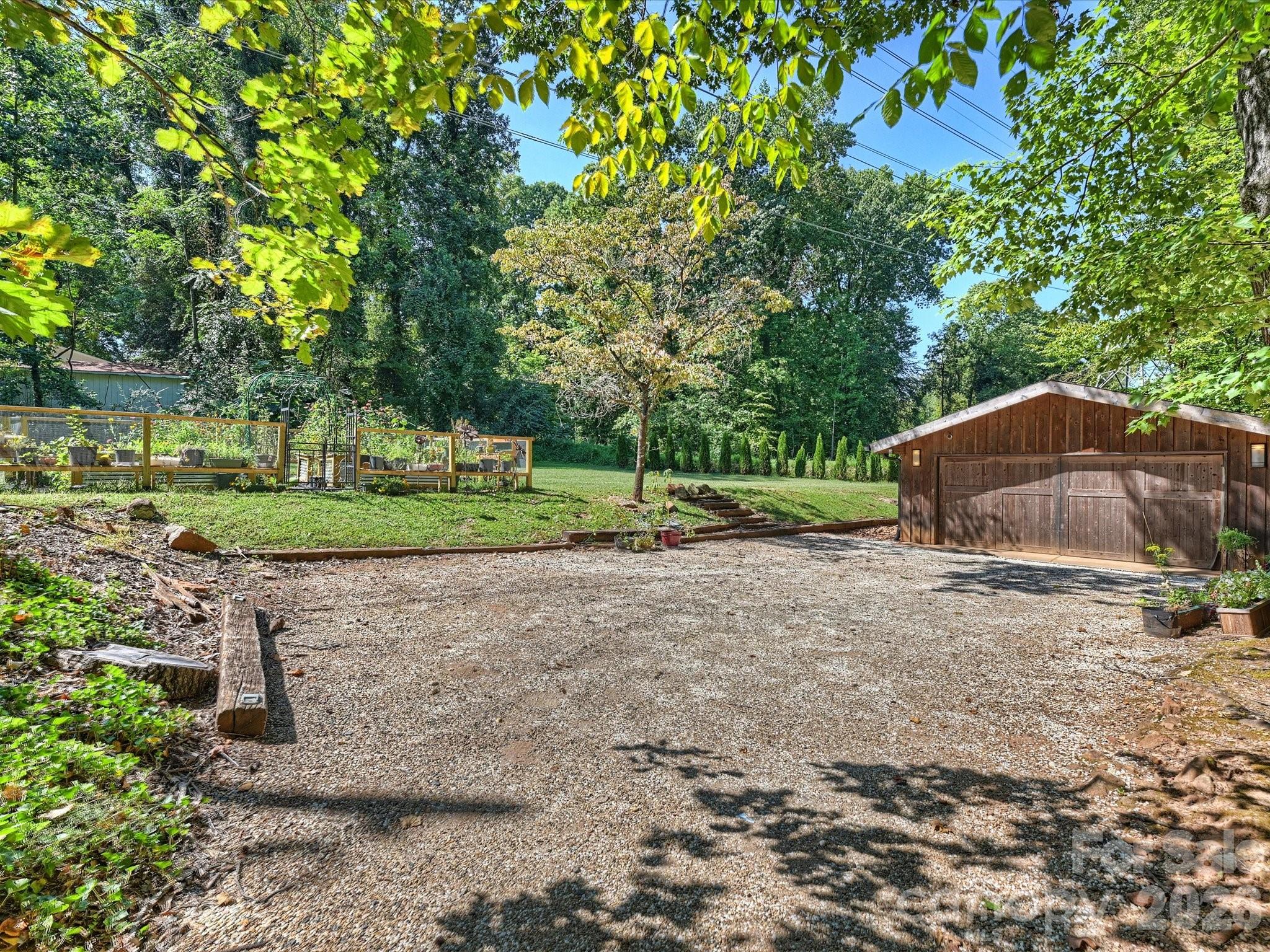 5624 Glenkirk Road Charlotte NC 28210