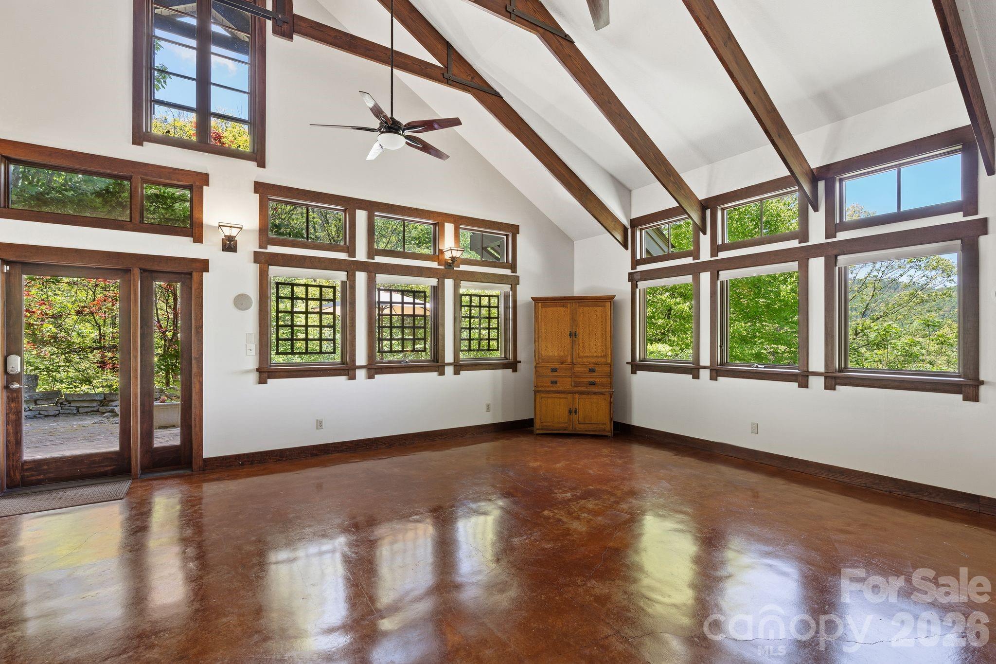 144 Pegg Road Barnardsville NC 28709