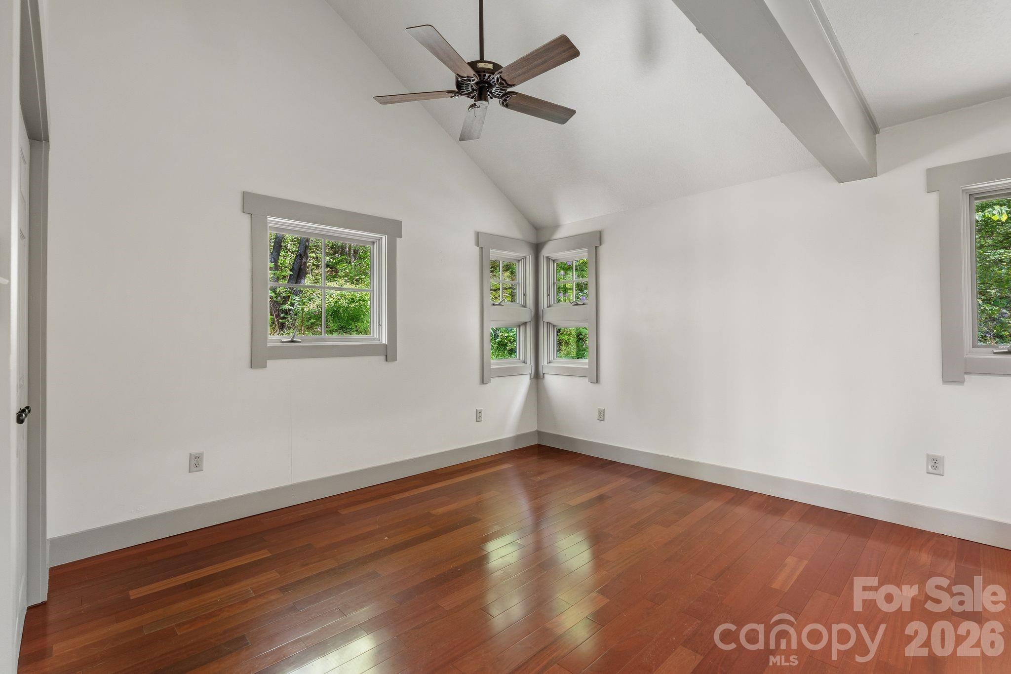 144 Pegg Road Barnardsville NC 28709