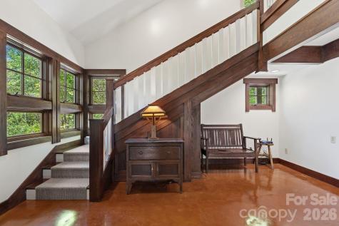 144 Pegg Road Barnardsville NC 28709