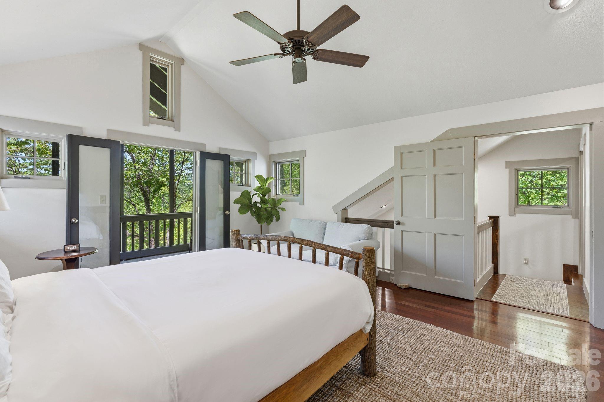 144 Pegg Road Barnardsville NC 28709