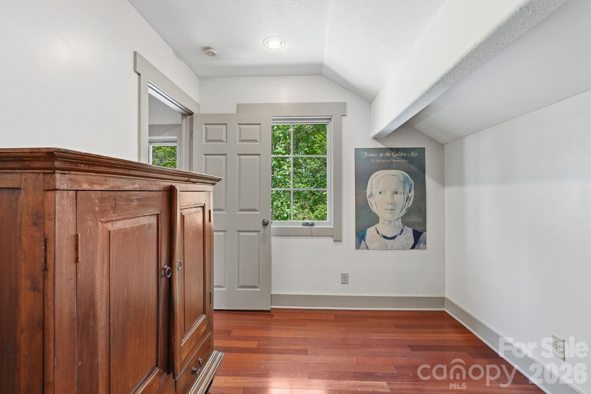 144 Pegg Road Barnardsville NC 28709