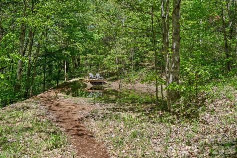 144 Pegg Road Barnardsville NC 28709