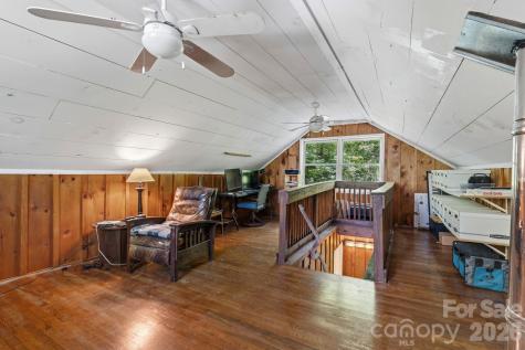 144 Pegg Road Barnardsville NC 28709