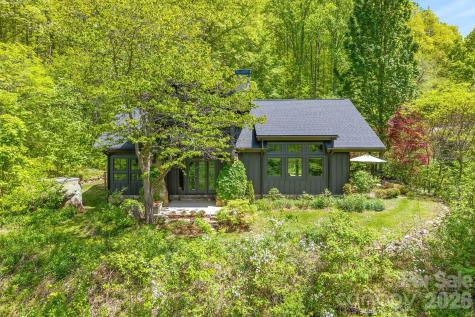 144 Pegg Road Barnardsville NC 28709