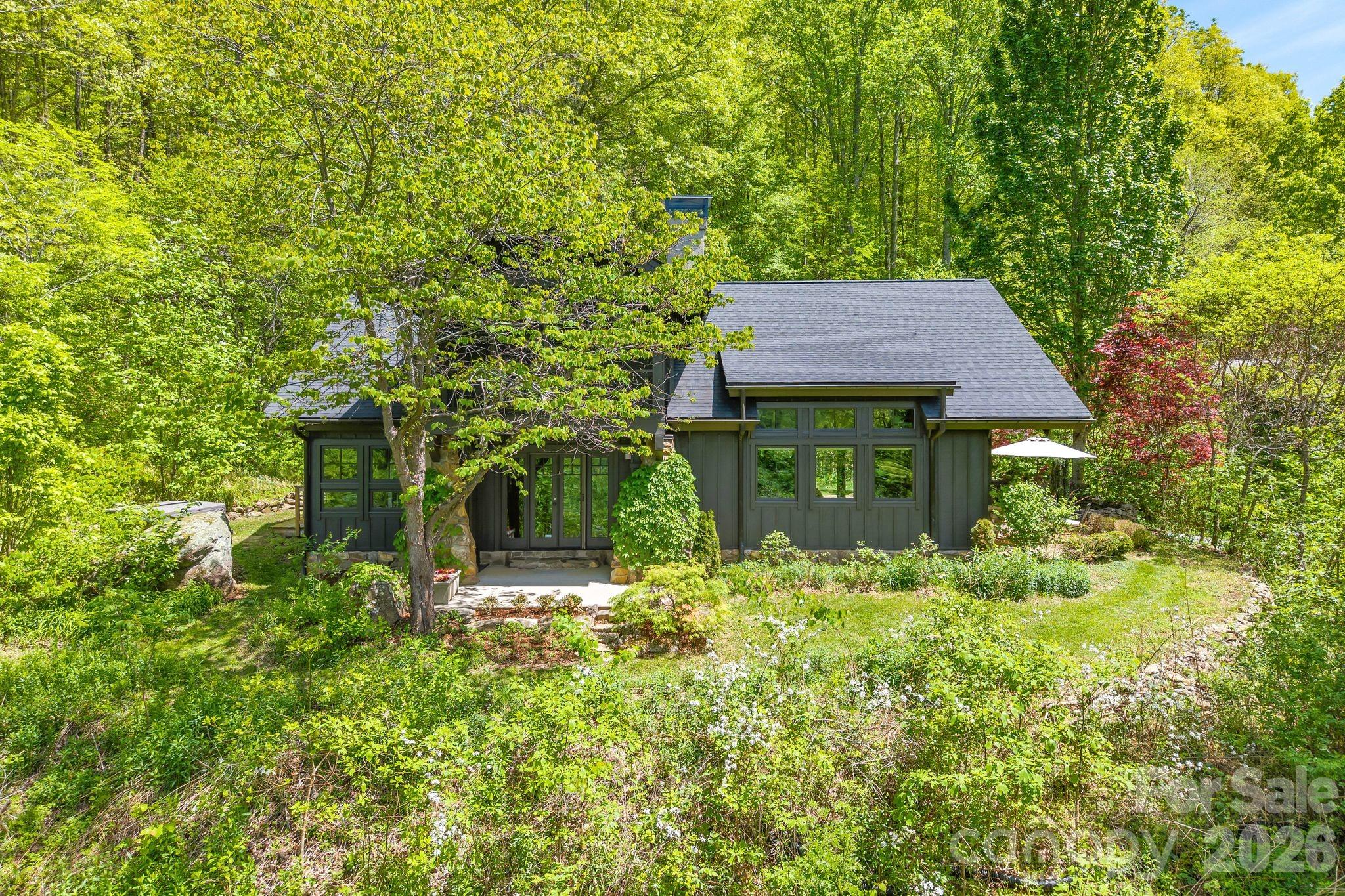 144 Pegg Road Barnardsville NC 28709