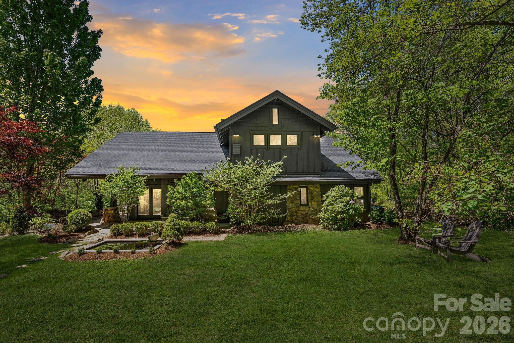 144 Pegg Road Barnardsville NC 28709