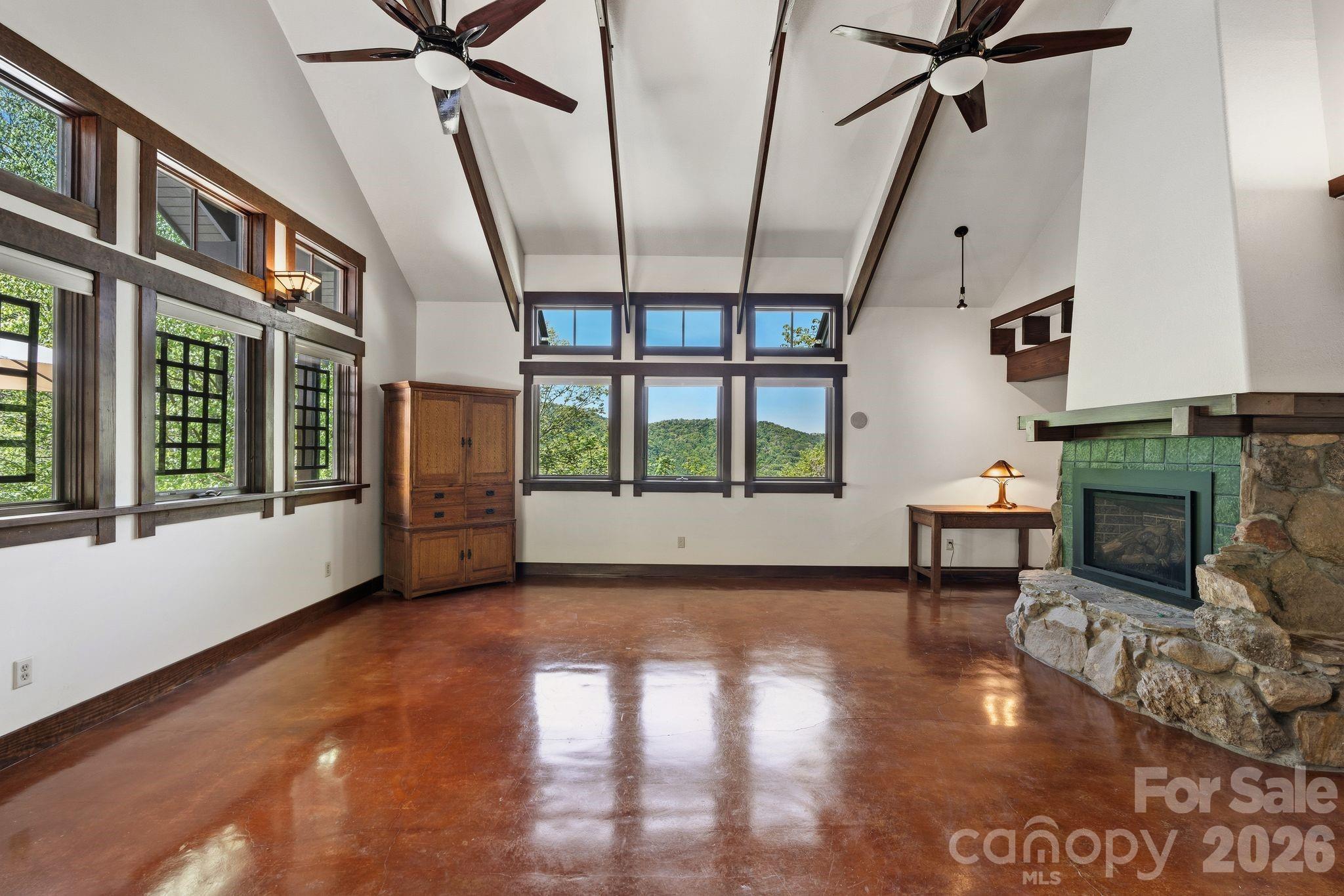 144 Pegg Road Barnardsville NC 28709