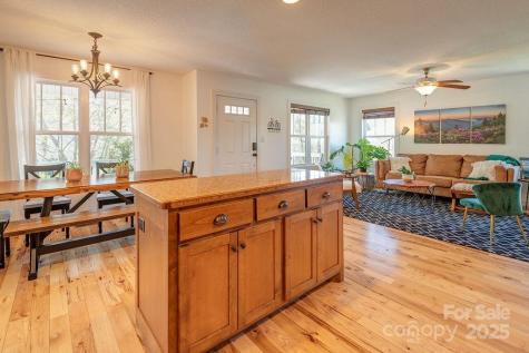 29 Herringbone Drive Asheville NC 28806