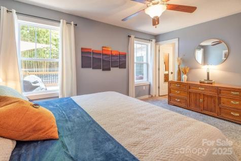 29 Herringbone Drive Asheville NC 28806