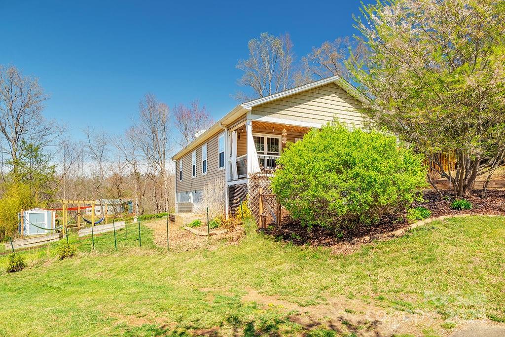 29 Herringbone Drive Asheville NC 28806