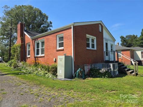 412 Ridge Street Stanley NC 28164