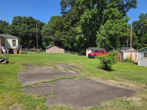 412 Ridge Street Stanley NC 28164