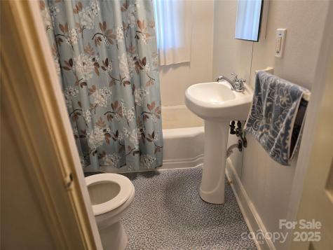 412 Ridge Street Stanley NC 28164