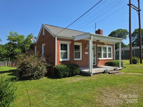 412 Ridge Street Stanley NC 28164
