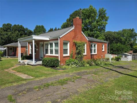 412 Ridge Street Stanley NC 28164