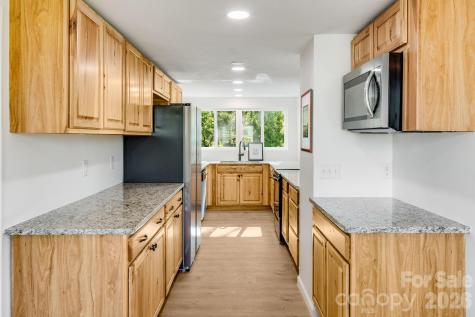 21 Oak Hill Drive Asheville NC 28806