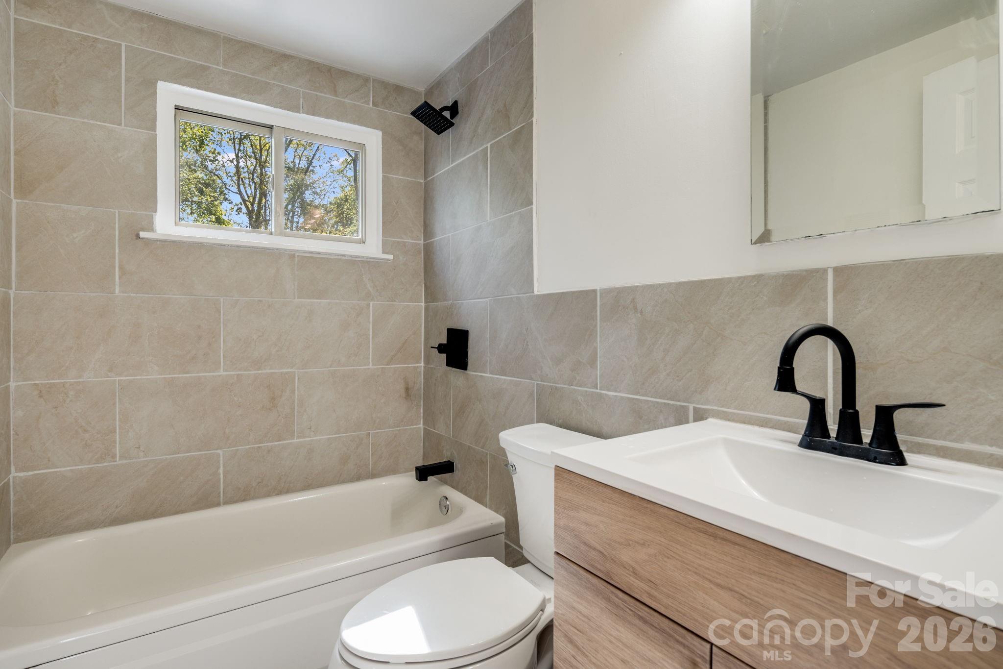 21 Oak Hill Drive Asheville NC 28806