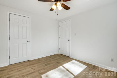 21 Oak Hill Drive Asheville NC 28806