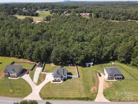1281 Twin Bridge Road Gaffney SC 29341