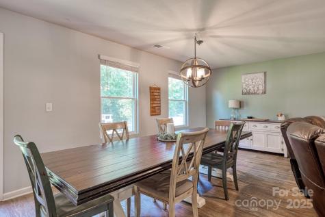 1281 Twin Bridge Road Gaffney SC 29341