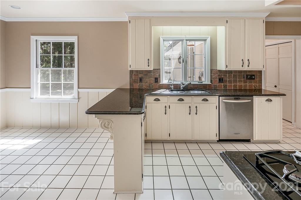 2631 Rothwood Drive Charlotte NC 28211