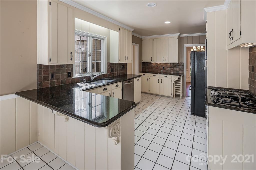 2631 Rothwood Drive Charlotte NC 28211