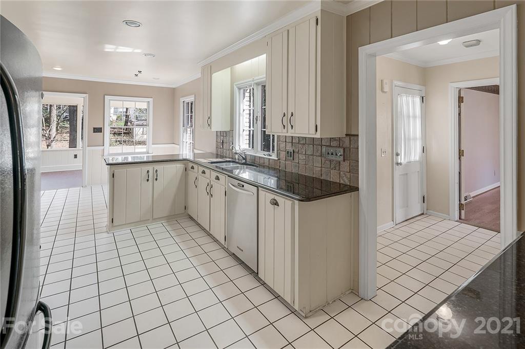 2631 Rothwood Drive Charlotte NC 28211