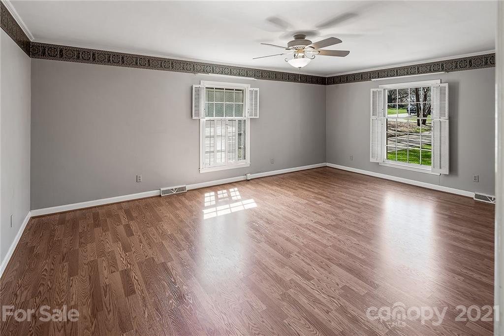 2631 Rothwood Drive Charlotte NC 28211