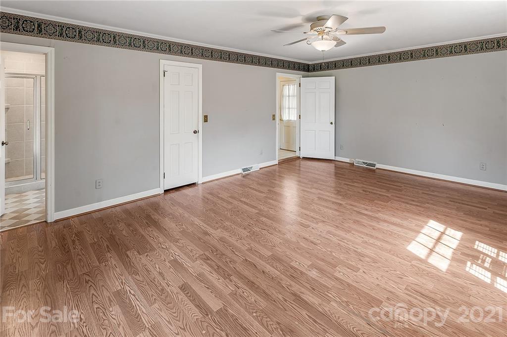 2631 Rothwood Drive Charlotte NC 28211