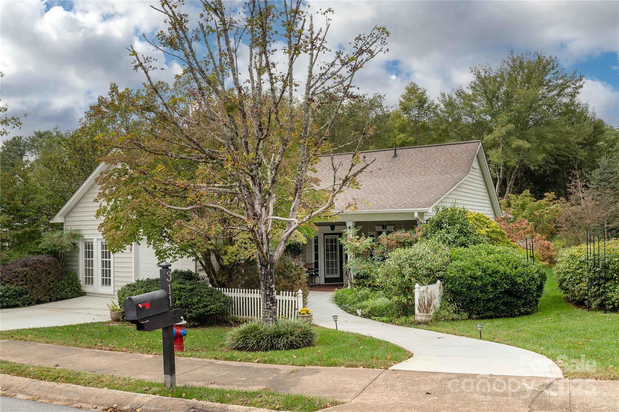 311 Cambridge Drive Brevard NC 28712