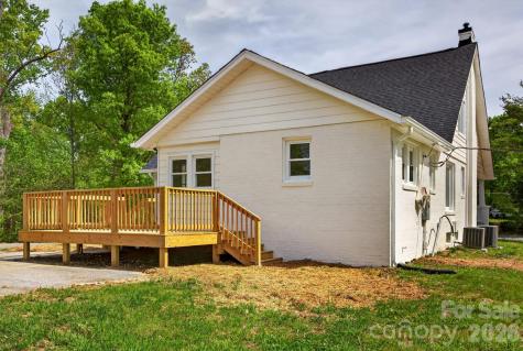 2280 Darwick Road Winston Salem NC 27127