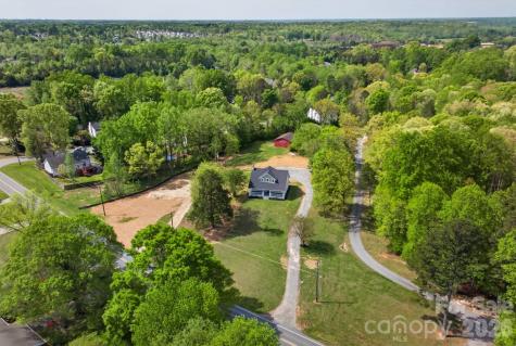 2280 Darwick Road Winston Salem NC 27127