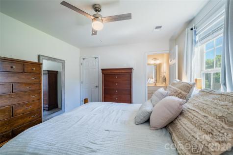 151 Cardwell Lane Fletcher NC 28732