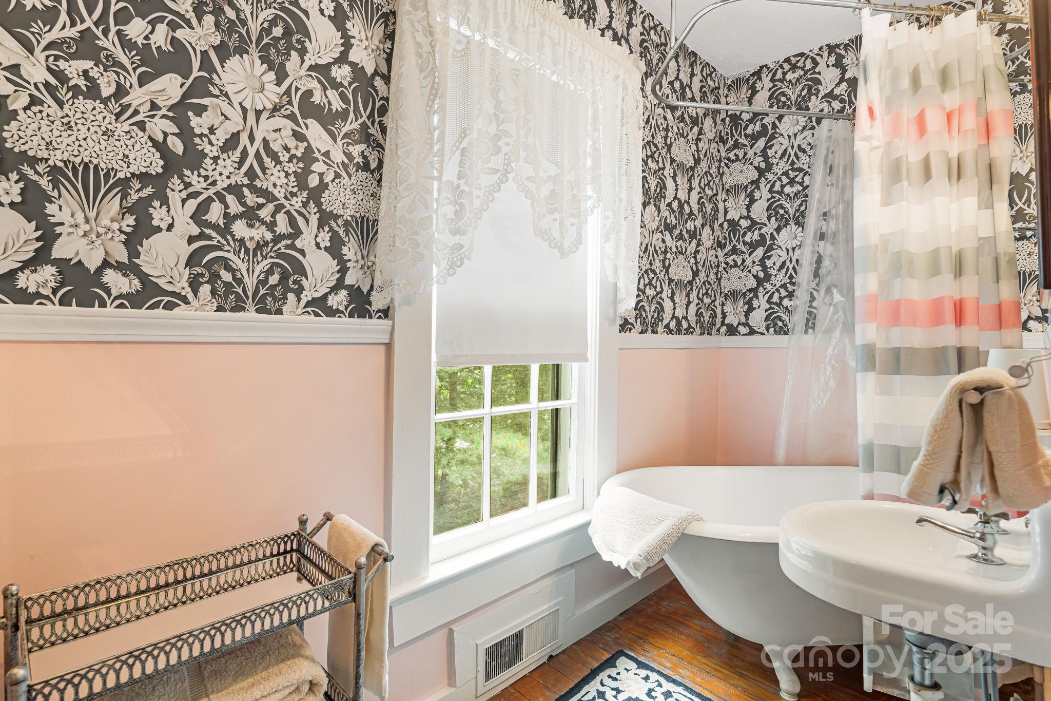 1186 Old Us 70 Highway Black Mountain NC 28711