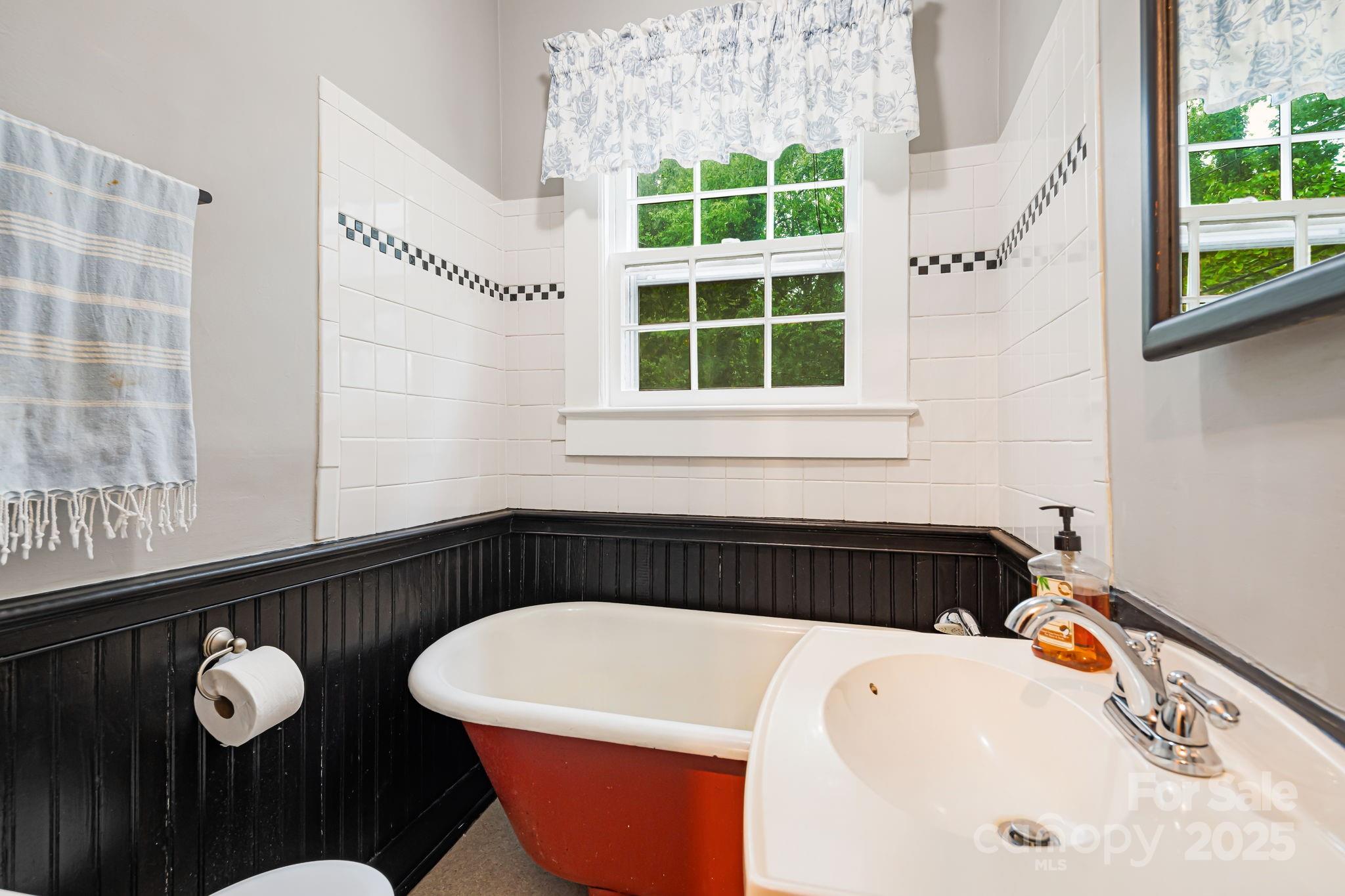 1186 Old Us 70 Highway Black Mountain NC 28711