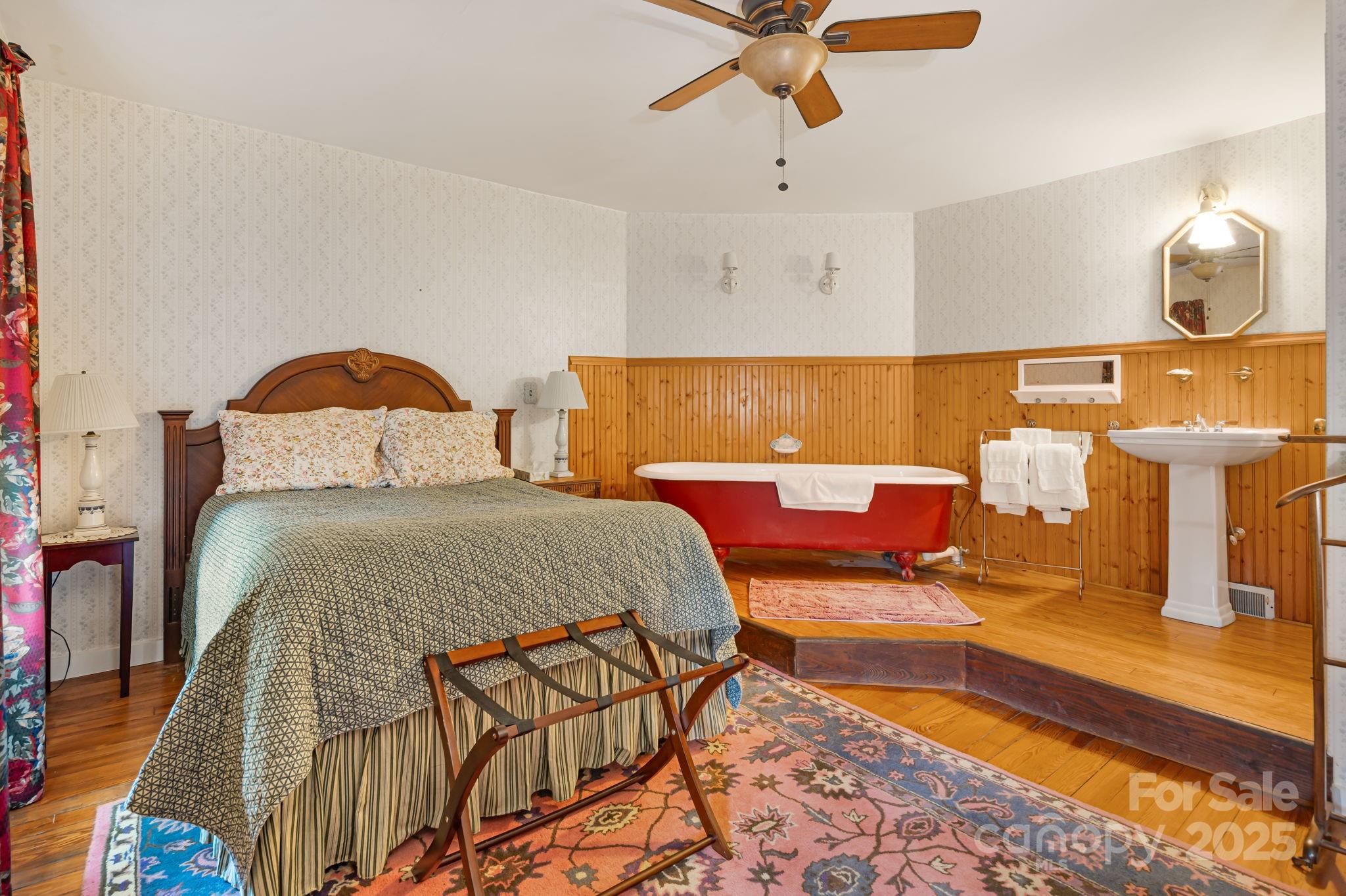 1186 Old Us 70 Highway Black Mountain NC 28711